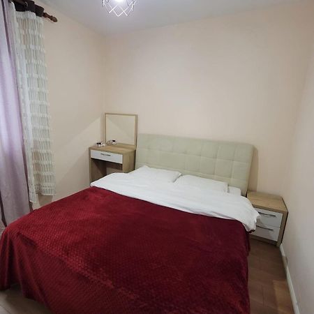 Appartement Ajla Komuna Apartament à Tirana Extérieur photo