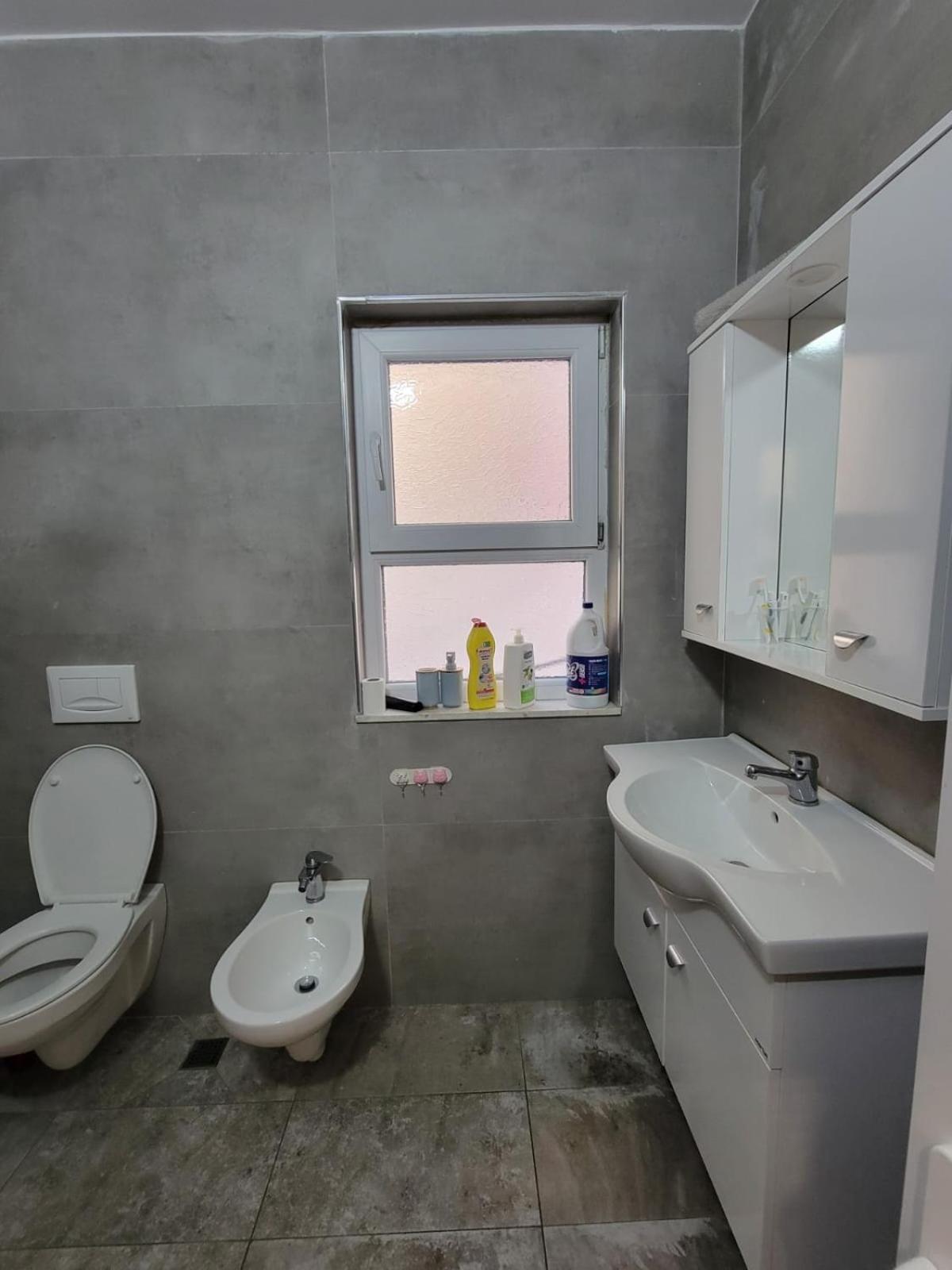 Appartement Ajla Komuna Apartament à Tirana Extérieur photo